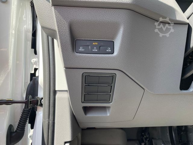 Dodávka s vysokou střechou MAN TGE 3.180 L3H3 MIXTO 4x4 STANDHZ ACC LENKRADHZ