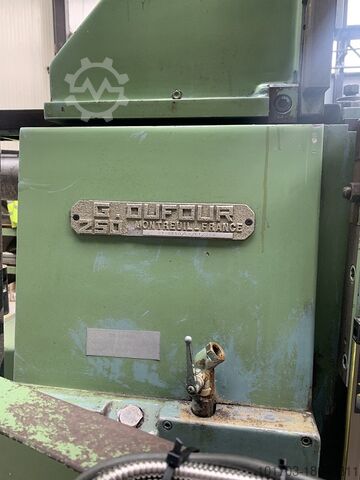Universal-Fräsmaschine Dufour F250