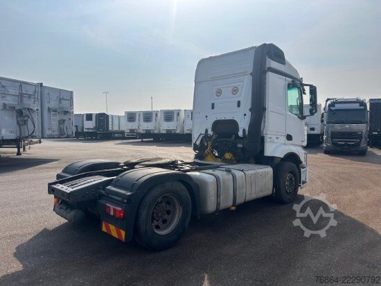 Standaard trekker MERCEDES-BENZ ACTROS 1845, MP4