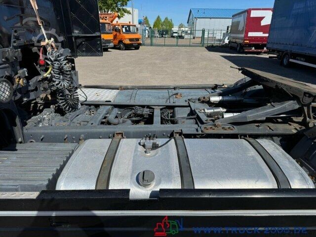 Volume tractor unit Scania R 420 Highline Retarder Mega-Lowliner 2 Betten