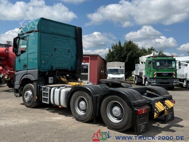 Zware vrachtwagen Mercedes-Benz Arocs 2663 6x4 Hydraulik Retarder Bett 1.Hand
