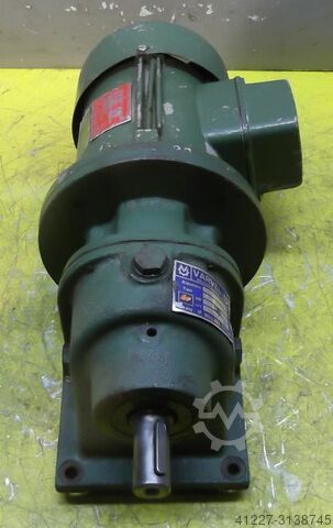 Getriebemotor 0,37 kW 82 U/min Varvel MV71B4