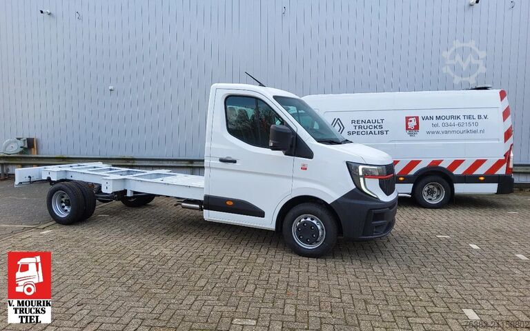 Chassi med hytt Renault MASTER NEW 170.35 CHASSIS RTWD DUBBELLUCHT