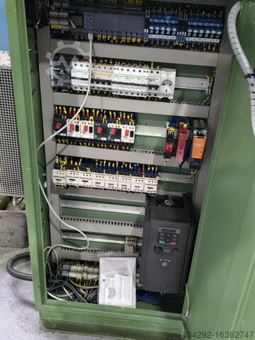 Máquina de produção de parafusos National Machinery M5