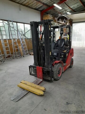 Carretilla elevadora con mástil triplex, 980 horas Hangcha CPYD25