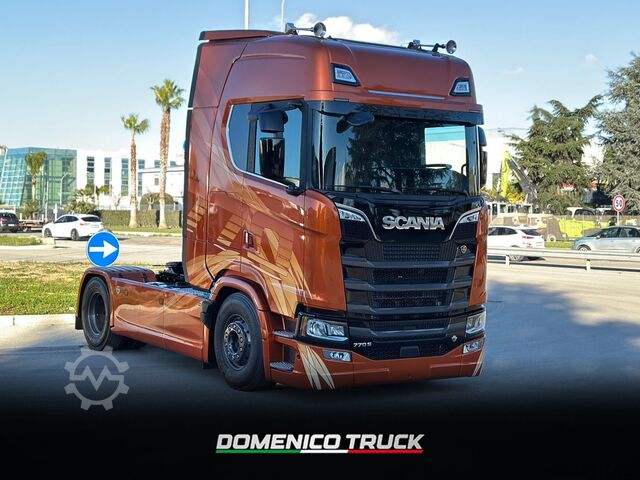 Standardni tegljač SCANIA 770S FIRE EDITION