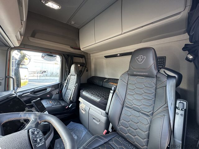 Standardni tegljač SCANIA 770S FIRE EDITION
