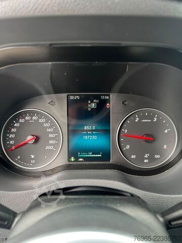 Bestelwagen MERCEDES-BENZ Sprinter 314 AUTOMATIK NAVI DISTRONIC KAMERA LED