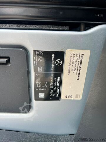 Bestelwagen MERCEDES-BENZ Sprinter 314 AUTOMATIK NAVI DISTRONIC KAMERA LED