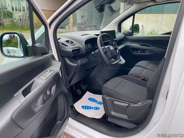 Furgone cassonato lungo FIAT Doblo Kastenwagen XL 1.5 Klima Kamera