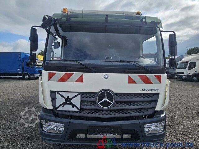 Boxvogn Mercedes-Benz Atego 818 Klima 3 Sitze LBW BÄR 2.000 Kg 214TKM