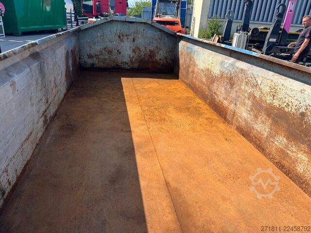Kampós konténer  CONTAINER SCARRABILE USATO A CIELO APERTO