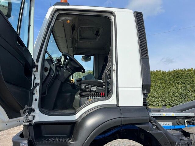 Roll-off tipper truck IVECO IVECO TRAKKER 360 SCARRABILE 6X4