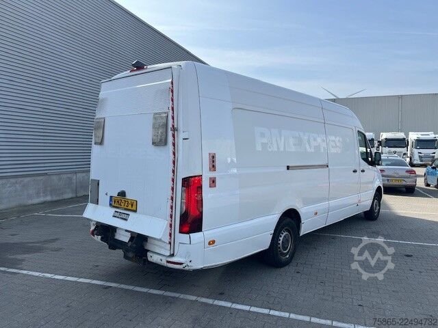 Stationvogn med højt tag Mercedes-Benz Sprinter 319 3.0 V6 CDI / Sleeper Cab / L4 H3 /...