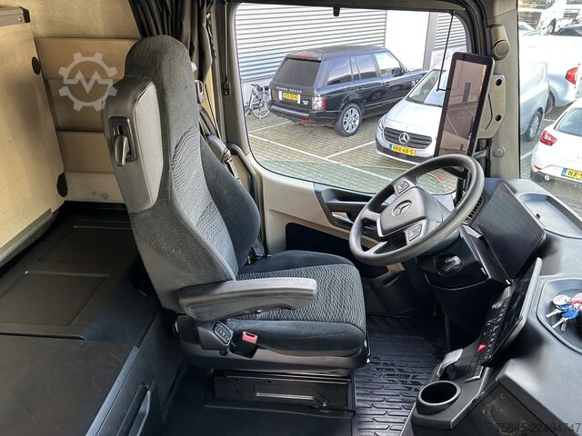 Standard-SZM Mercedes-Benz Actros 1842 Streamspace / 627 dkm / Tacho V2 / ...