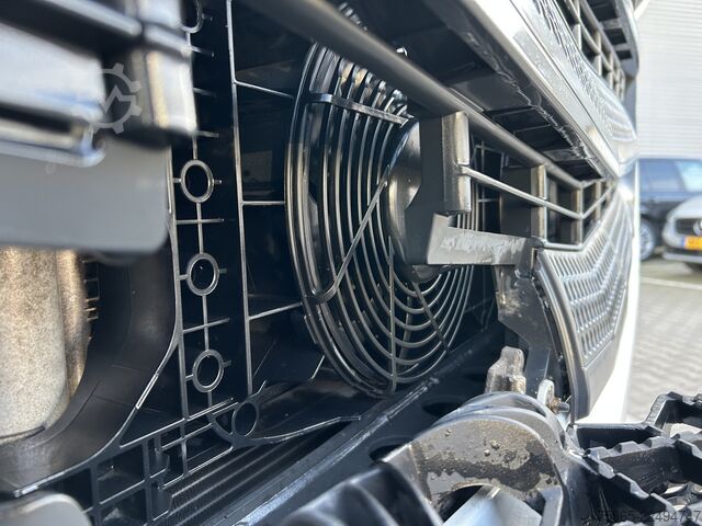 Standard-SZM Mercedes-Benz Actros 1842 Streamspace / 627 dkm / Tacho V2 / ...