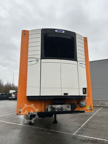 Transport chłodniczy/mrożony SOR Iberica SOR-S3E / Carrier Vector 1550 / Frigo / Loadlif...