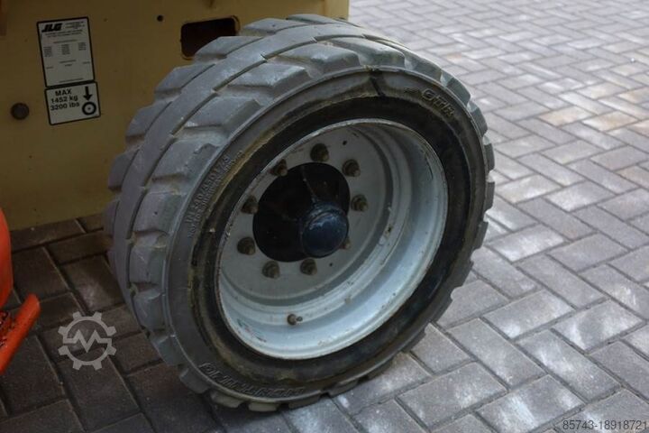 Ascensore a forbice JLG 3369LE Electric, 12m Working Height, 450kg Capacit