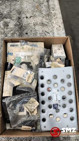 Cab part Mercedes Lot onderdelen Mercedes
