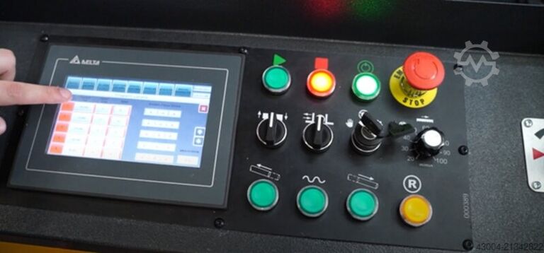 Horisontell automatisk bandsåg HESSE by BEKA-MAK BMSO 320 E