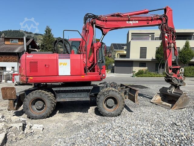 Tekerlekli ekskavatör Komatsu PW160-7K