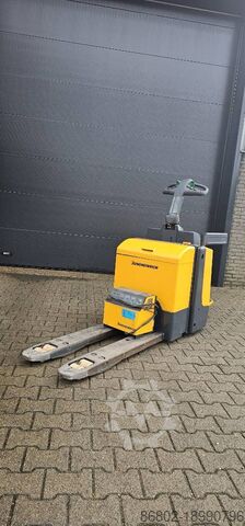 Vrachtwagen met laag hefvermogen Jungheinrich ERE220