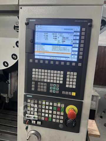 Pionowe centrum obróbcze UNITECH XV 450