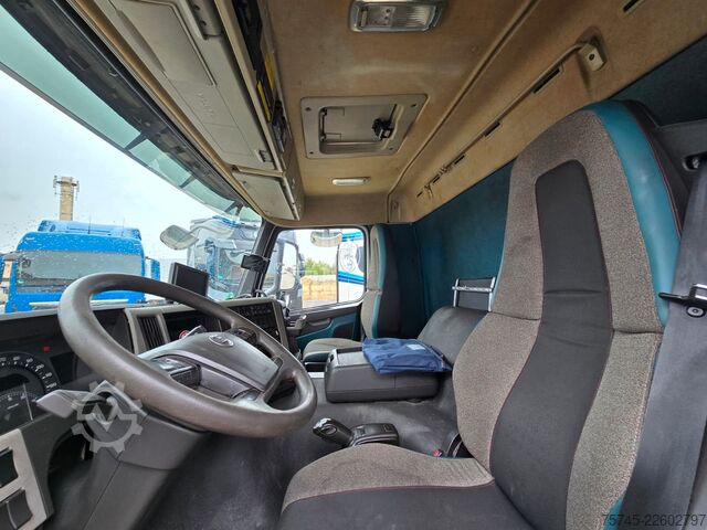 Kühlkoffer-LKW VOLVO FM420*FRIGOBLOCK*VOLLLUFT*PALFINGER LBW  2.5T*