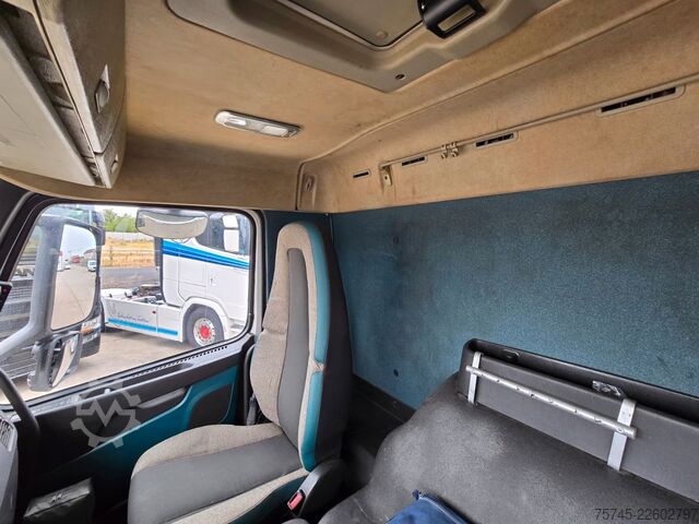 Kühlkoffer-LKW VOLVO FM420*FRIGOBLOCK*VOLLLUFT*PALFINGER LBW  2.5T*