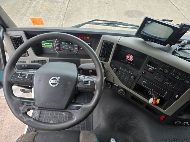 Kühlkoffer-LKW VOLVO FM420*FRIGOBLOCK*VOLLLUFT*PALFINGER LBW  2.5T*