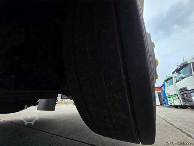 Kühlkoffer-LKW VOLVO FM420*FRIGOBLOCK*VOLLLUFT*PALFINGER LBW  2.5T*