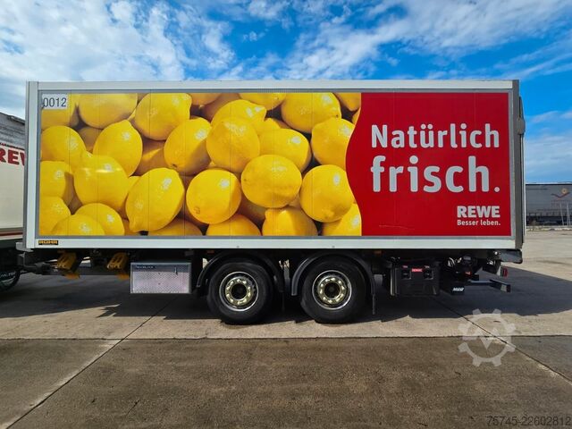 Kühlkoffer-LKW VOLVO FM420*FRIGOBLOCK*ROHR DURCHLADER*LBW  2.5T*