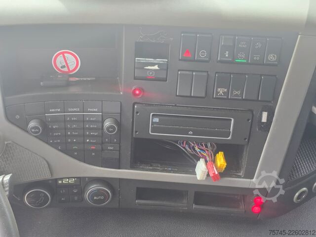 Kühlkoffer-LKW VOLVO FM420*FRIGOBLOCK*ROHR DURCHLADER*LBW  2.5T*