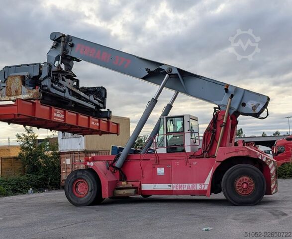 Zakladač plných kontejnerů CVS Ferrari F377.5 PB