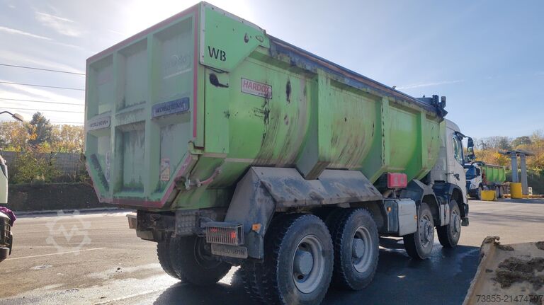 Leddet dumper Volvo FMX500