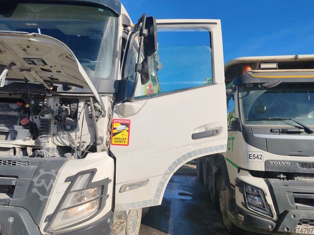 Leddet dumper Volvo FMX500