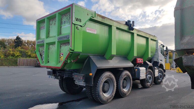 Leddet dumper Volvo FMX 500