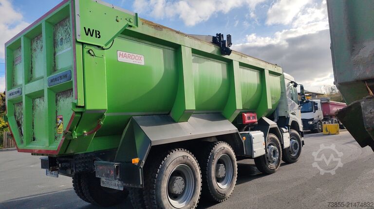 Leddet dumper Volvo FMX 500