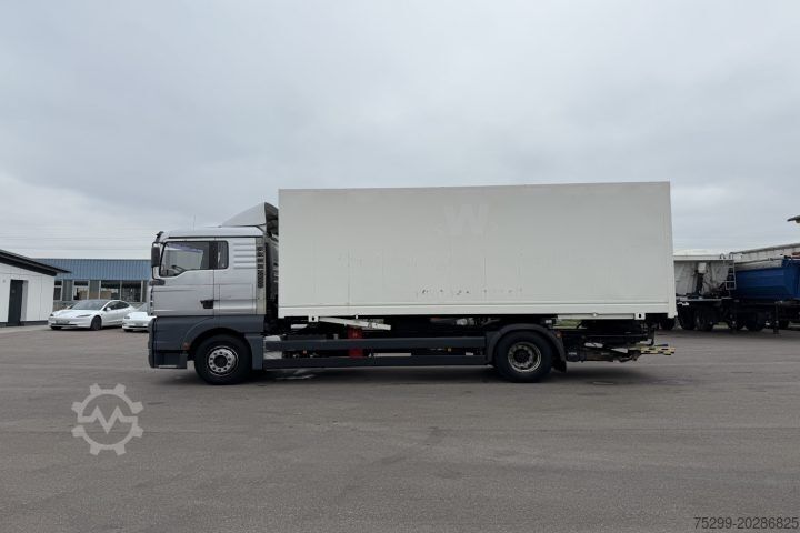 Speciale doeleinden vrachtwagen MAN 18.413 FLLC 4x2 BDF+Koffer / Swiss-Vehicle