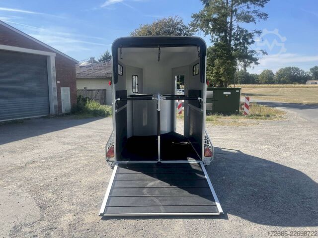  Cheval Liberté TOURING JUMPING V1 DUNKELBLAU +SATTELKAMMER