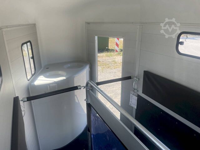  Cheval Liberté TOURING JUMPING V1 DUNKELBLAU +SATTELKAMMER