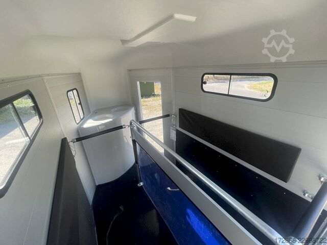  Cheval Liberté TOURING JUMPING V1 DUNKELBLAU +SATTELKAMMER