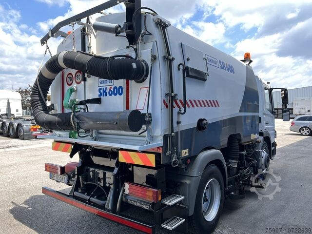 Kolkenzuiger Mercedes-Benz Atego 1324