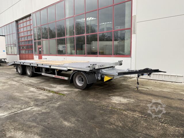 Lavtloader trailer Möslein T 3-P9,2 OR  3 Achs Tieflader gerader Ladefläche 9 m, Neufahrzeug