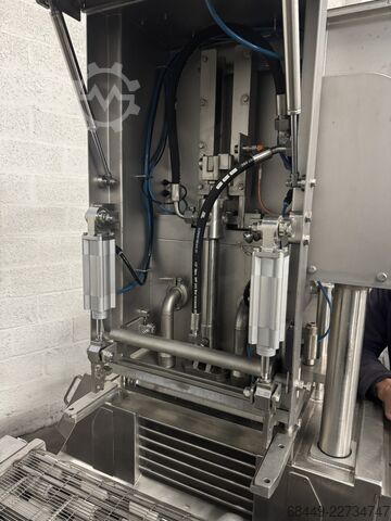 Vleesverwerkingsmachine GEA MultiFormer 400