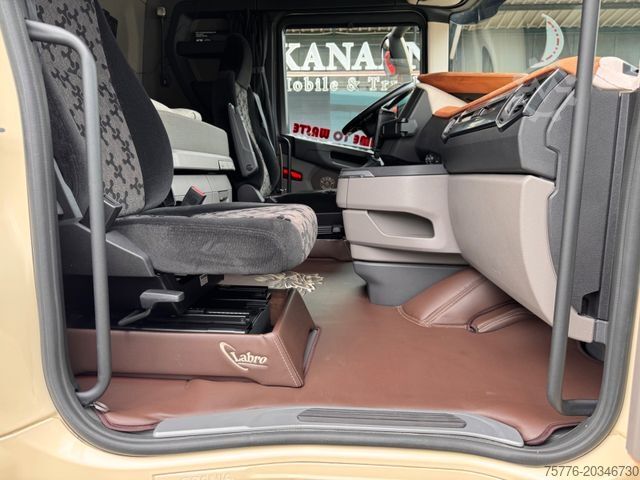 Standard tractor unit SCANIA S 450   Retarder    Highline  Euro6