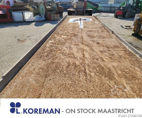 Feeding table Nordberg with Hopper Test Feeding table Nordberg with Hopper