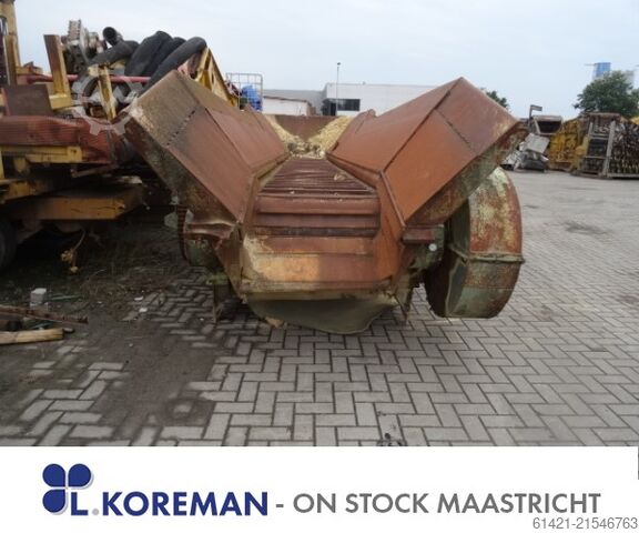 Steel Apron Conveyor with Hopper ABM / Bergeaud ABM / Bergeaud Steel Apron Conveyor with Hopper