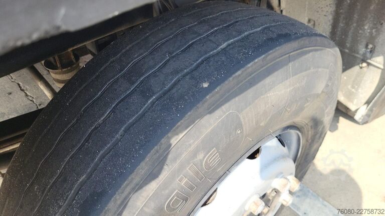 Ribaltabile MAN 32.372 (BIG AXLE / STEEL SUSPENSION / MANUAL PU...