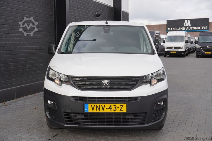Stationwagen met hoog dak Peugeot Partner 1.2 PureTech Benzine EURO 6 - Airco - N...
